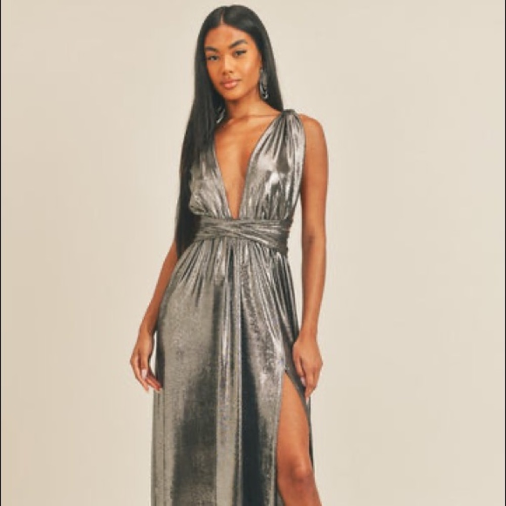 GORGEOUS GODDESS GOWN❣️